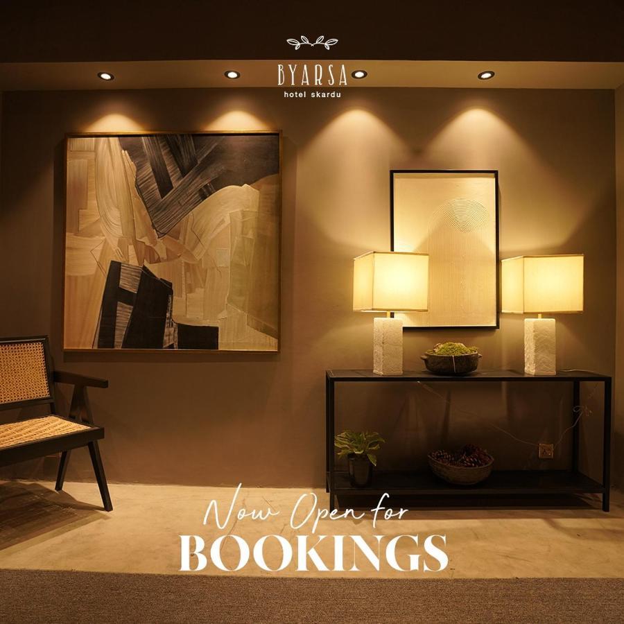 Byarsa Hotel Skardu Ponedas Екстериор снимка