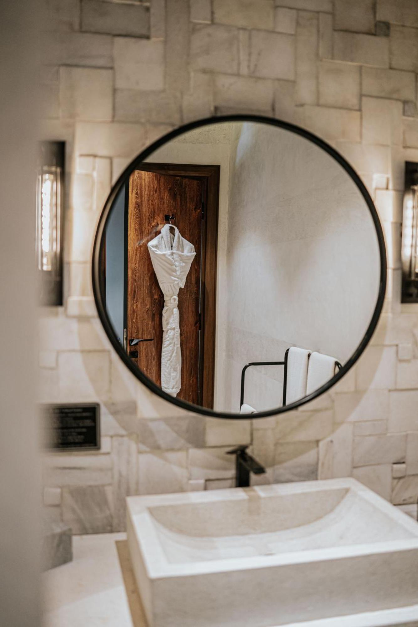 Byarsa Hotel Skardu Ponedas Екстериор снимка
